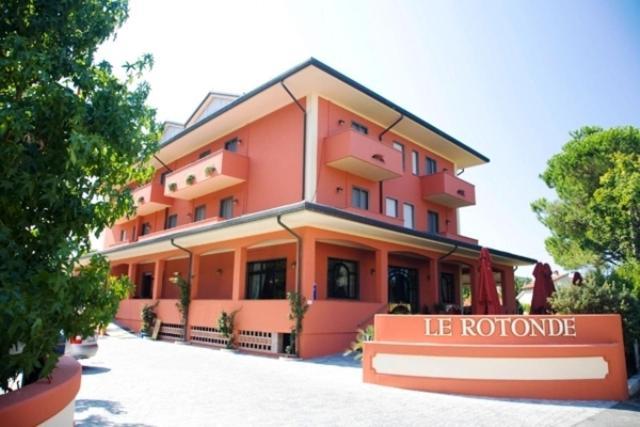 Hotel Le Rotonde Массачукколи Экстерьер фото