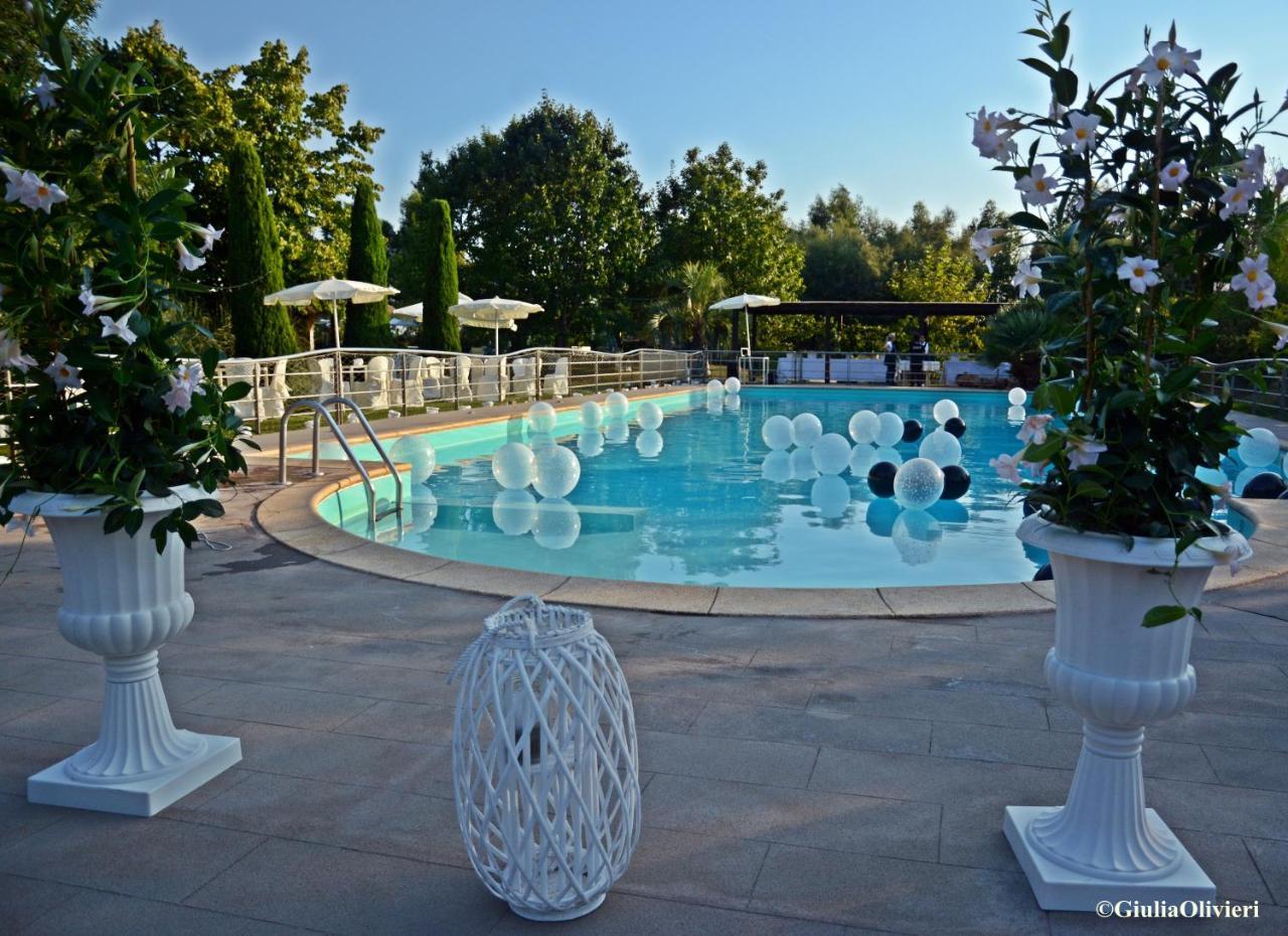 Hotel Le Rotonde Массачукколи Экстерьер фото
